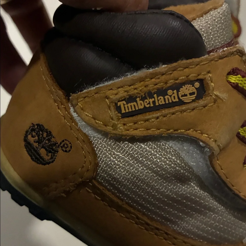 Genuine Leather Nubuck Velcro Easy Timberland Lug Sole Size 1 Baby Boots NWOT
